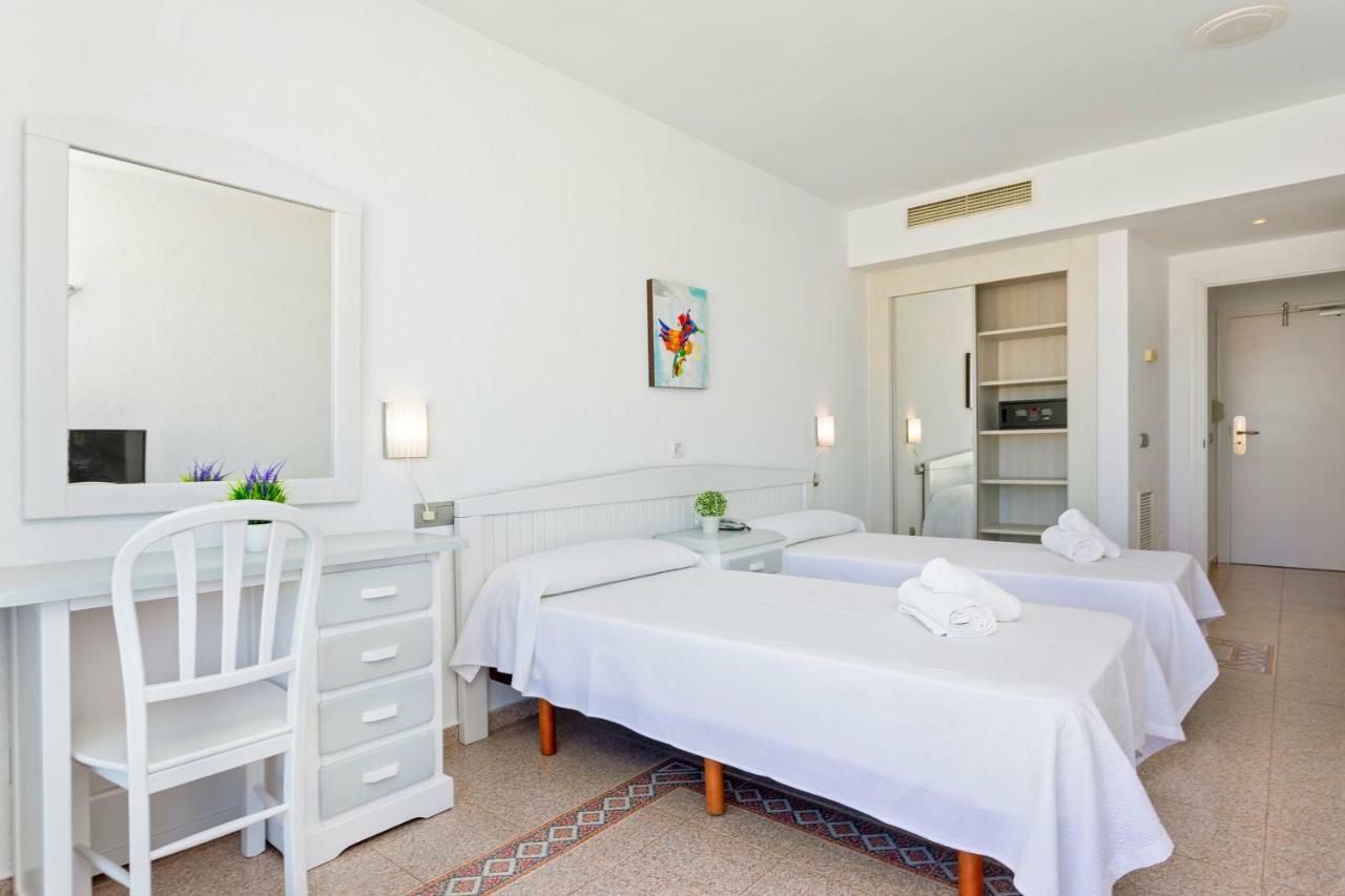 Twin Room Terrace