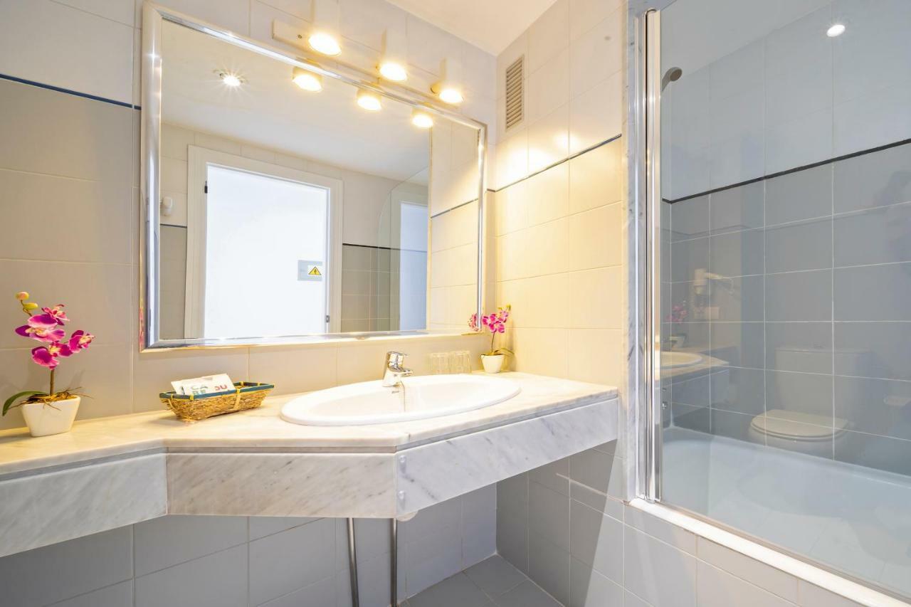 Twin Room Terrace